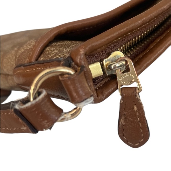 Coach Brown Signature Crossbody Bag with Adjustable Strap - Picture 15 of 16